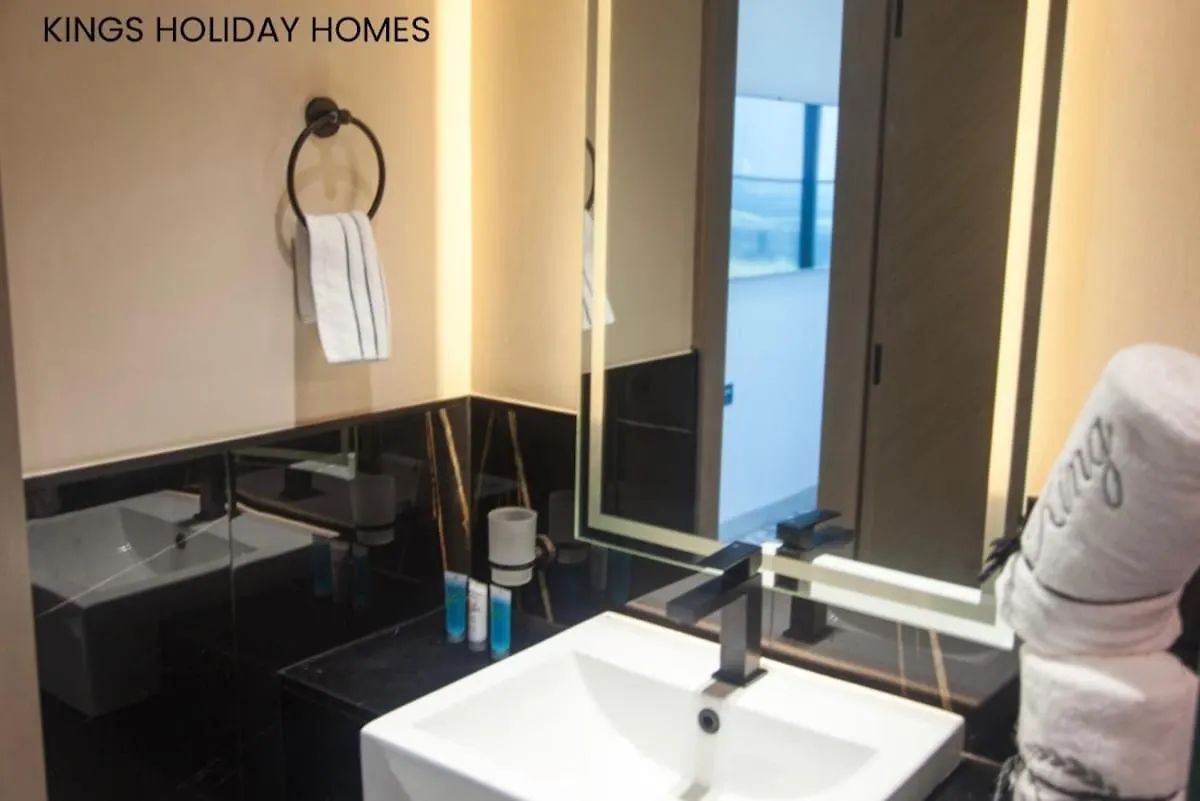 Binghatti Canal With Private Jacuzzi Burj Khalifa View Kings Dubai Apartment