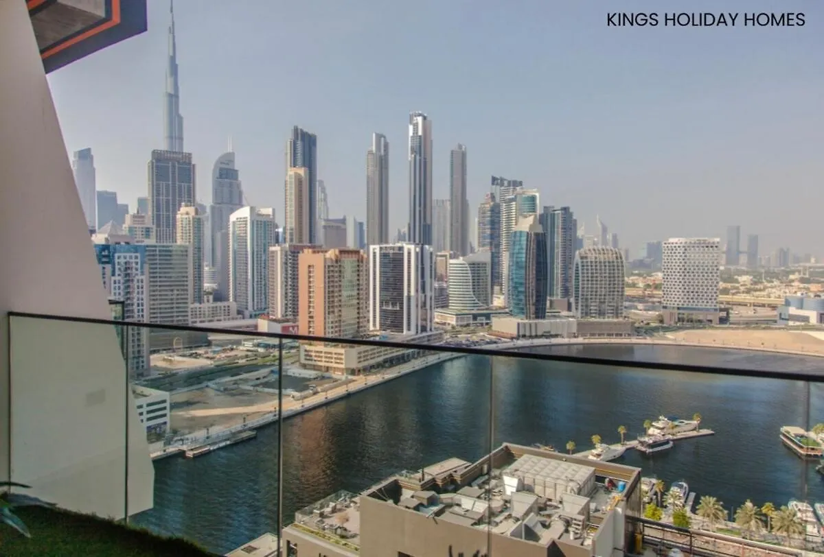 Binghatti Canal With Private Jacuzzi Burj Khalifa View Kings Dubai Apartment