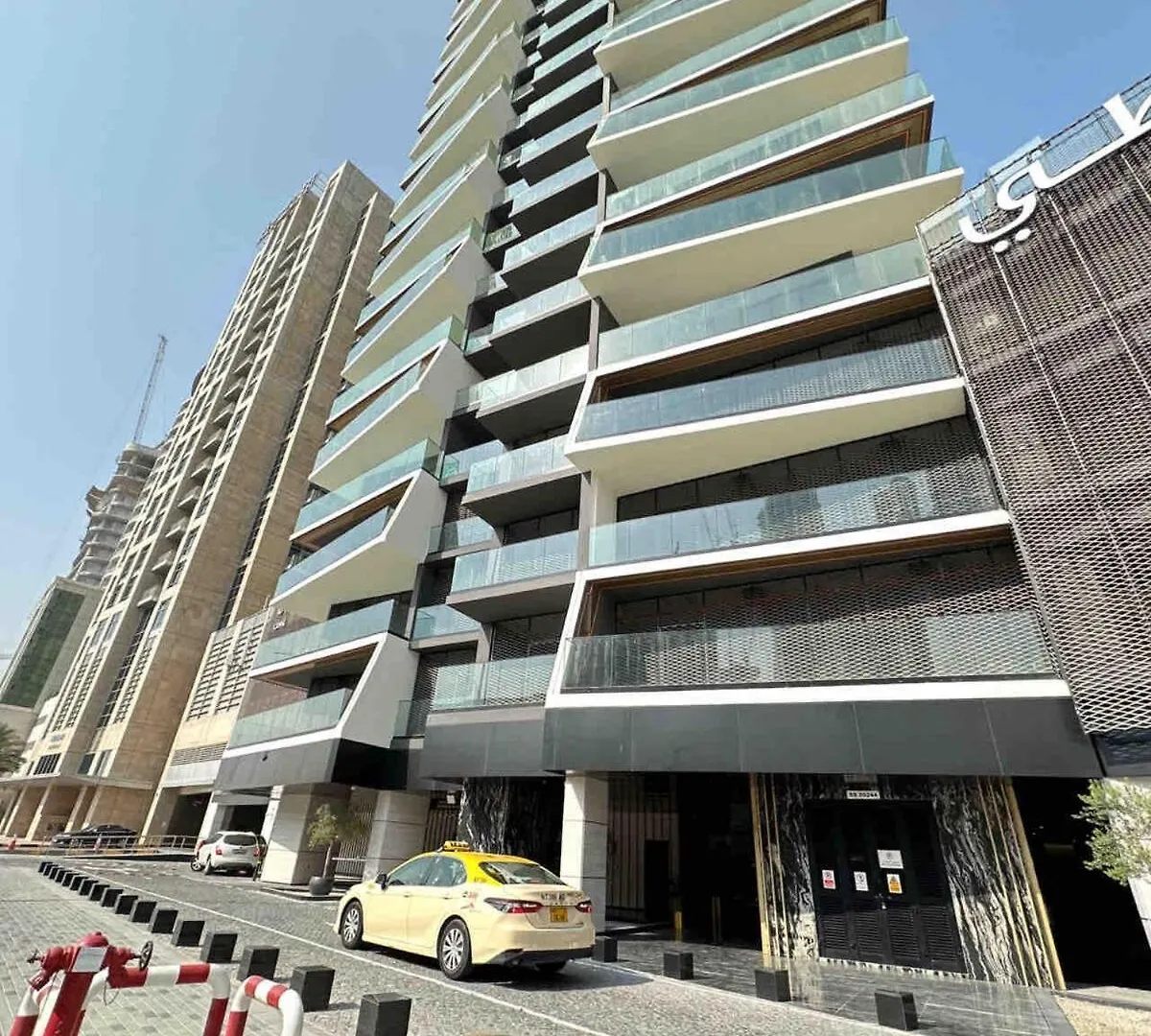 Binghatti Canal With Private Jacuzzi Burj Khalifa View Kings Dubai United Arab Emirates