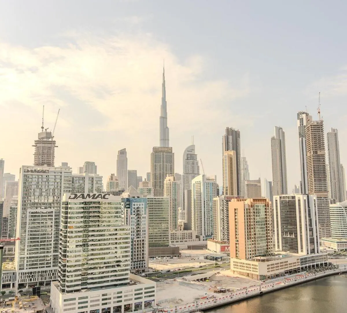 Binghatti Canal With Private Jacuzzi Burj Khalifa View Kings Dubai
